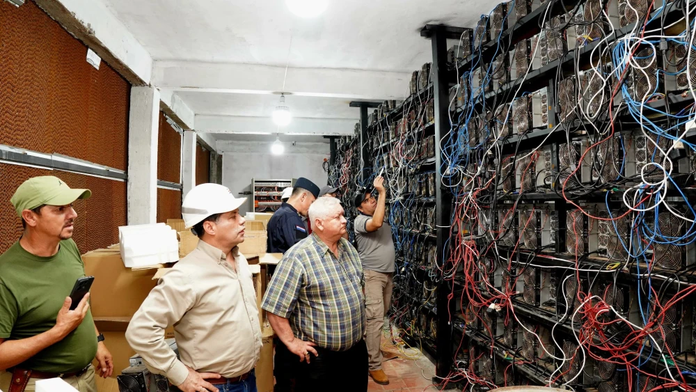 Intervienen criptominería de gran envergadura en San Pedro