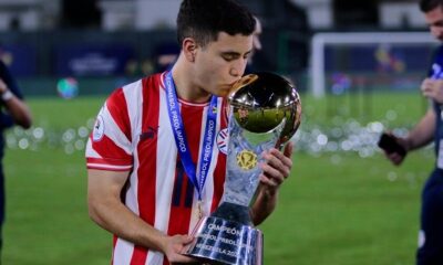Confirman rotura de ligamentos cruzados de Enso González