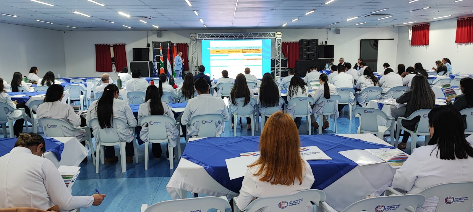 Docentes de la UCP en PJC participan de un seminario antes del inicio del segundo semestre Docentes de la UCP en PJC participan de un seminario antes del inicio del segundo semestre