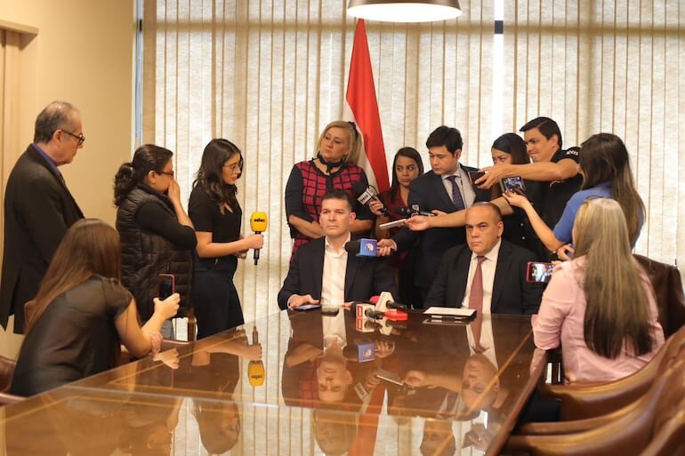 Cámara de Senadores dictaminará sobre la expulsión de Kattya González