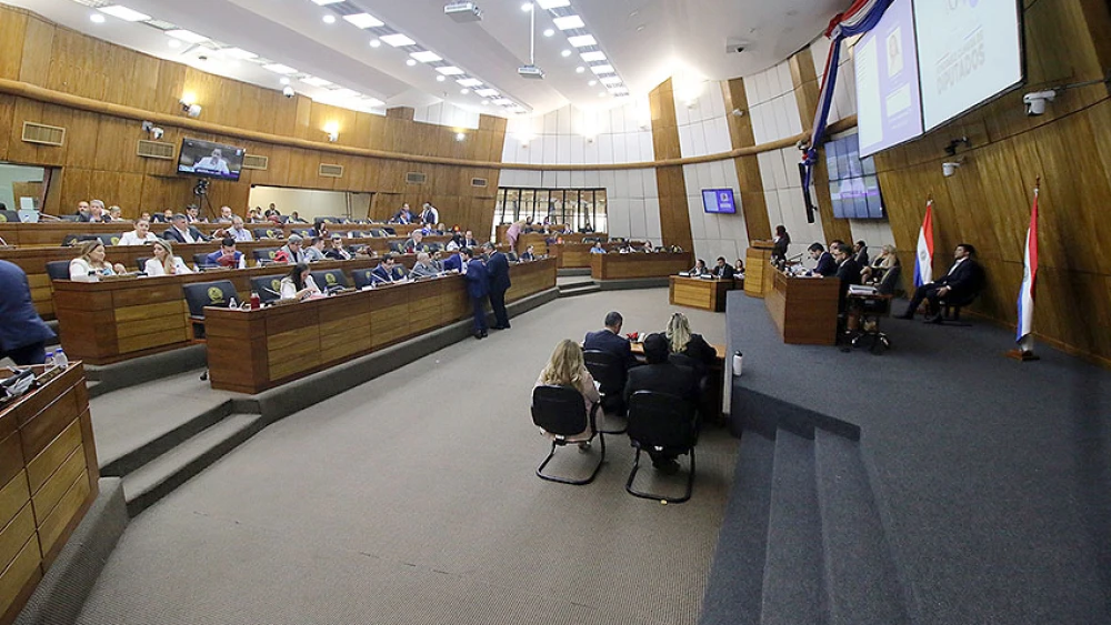 ¿Rabona por el frío?: Diputados queda sin sesión por masiva ausencia de parlamentarios