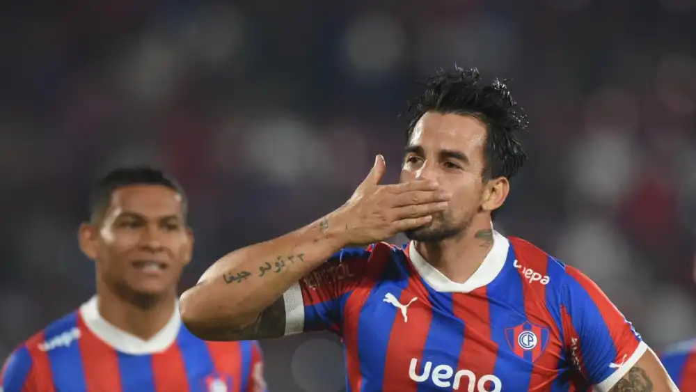 Cerro Porteño aplasta a Sportivo Luqueño