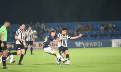 Libertad rescata un agónico empate frente a Tinidense