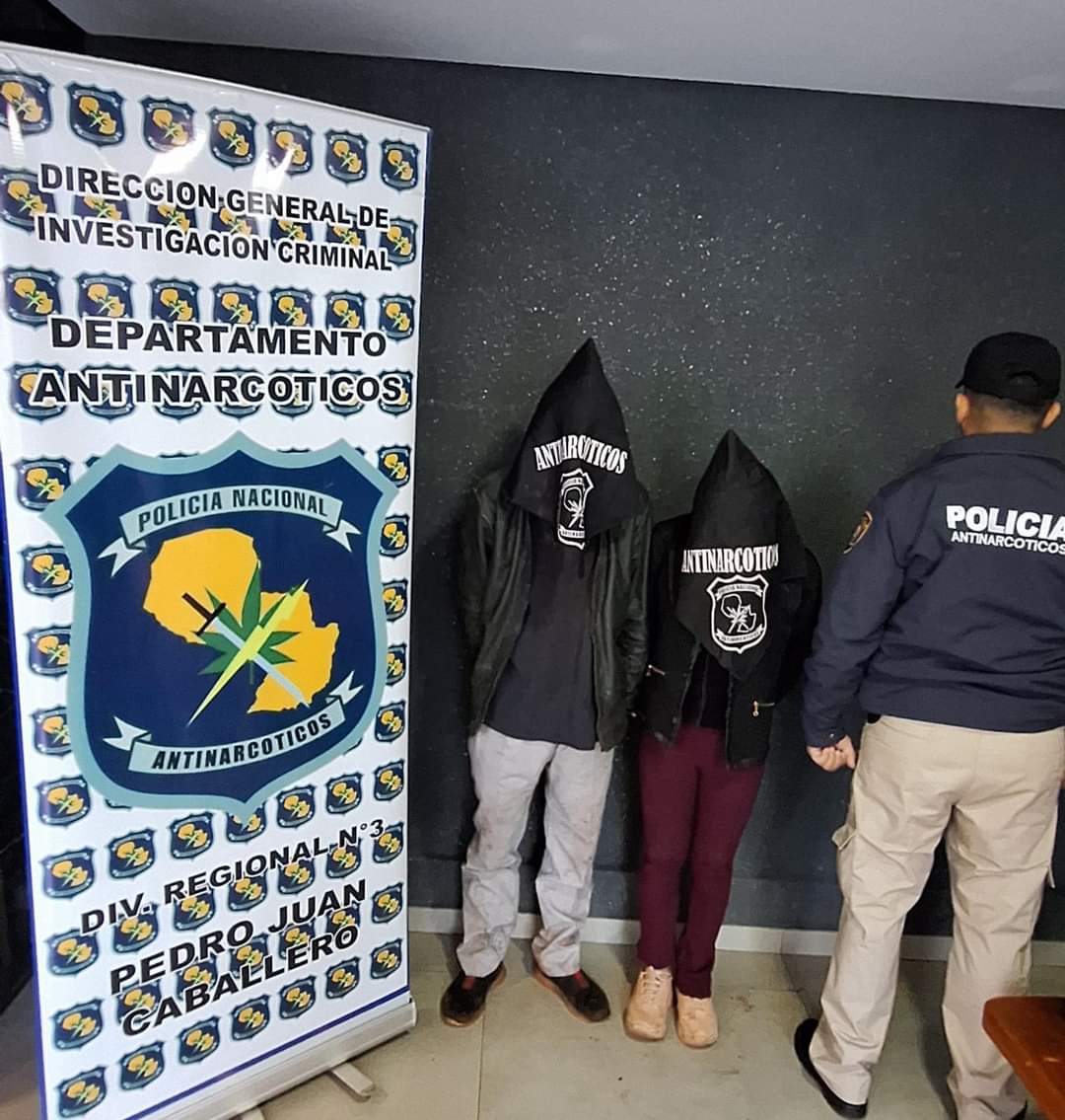 PJC: Antinarcóticos detiene a un hombre y a una mujer en el barrio San Blas PJC: Antinarcóticos detiene a un hombre y a una mujer en el barrio San Blas