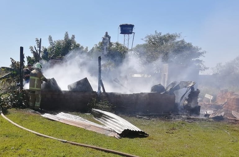 Niño que jugaba con fósforos provocó incendio en la casa de su abuela