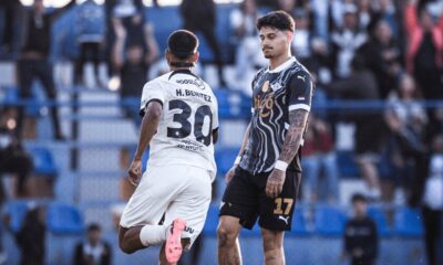 Olimpia golea a Libertad y se posiciona líder antes del Superclásico
