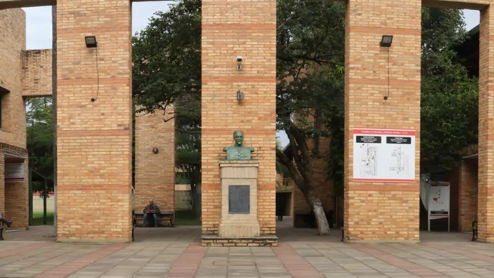 Estudiantes de Derecho UNA revelan irregularidades y denuncian a la decana