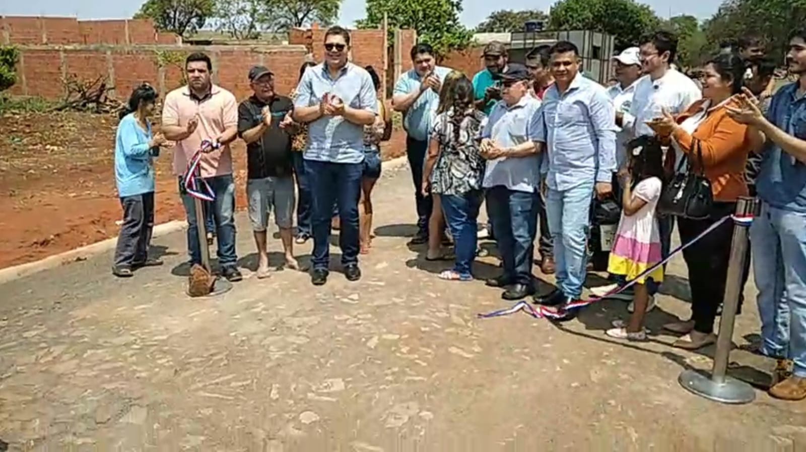 Gobernación de Amambay inauguró más 2.800 m² de empedrado en la fracción Santa Ana de Pedro Juan Caballero Gobernación de Amambay inauguró más 2.800 m² de empedrado en la fracción Santa Ana de Pedro Juan Caballero