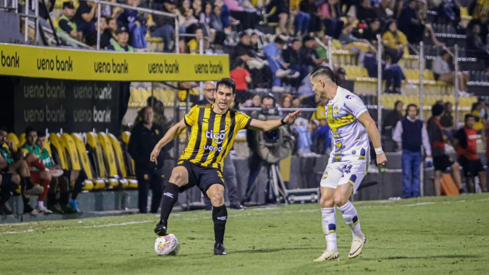 Pálido empate entre Guaraní y Trinidense