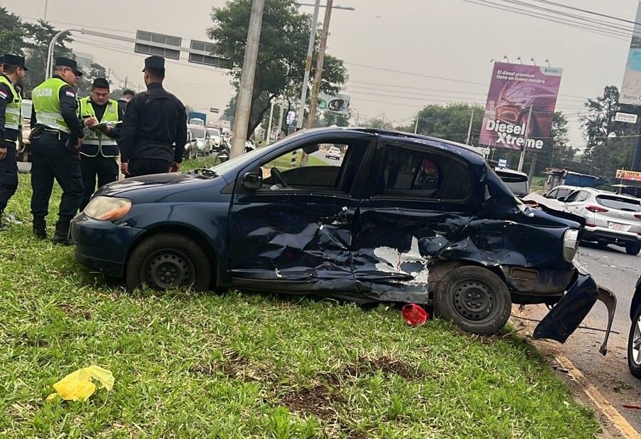 Muere un automovilista tras accidente en zona Conmebol