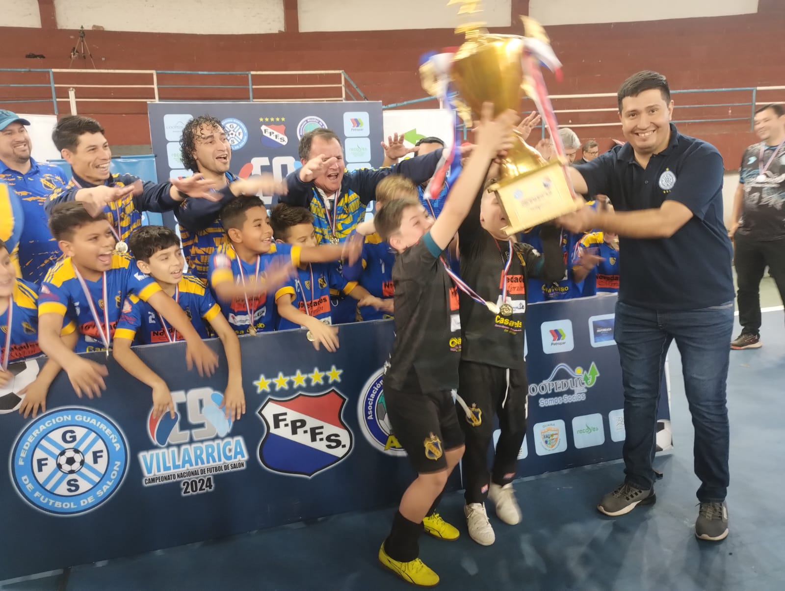 Encarnación brillante campeón del Nacional C9