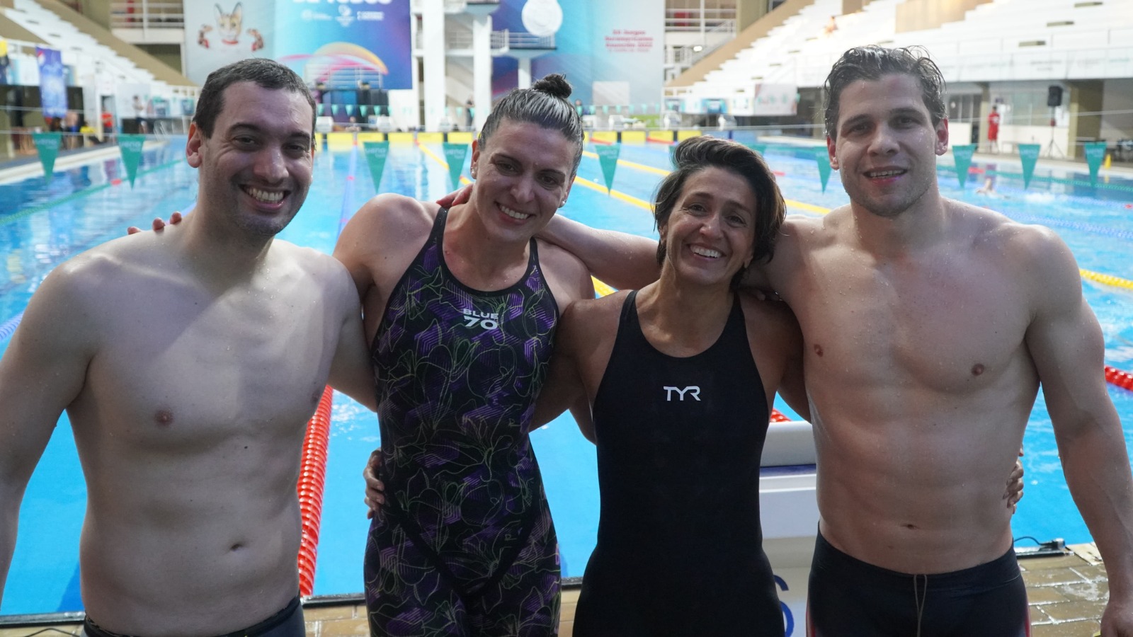 Club Benjamín Hockin campeón del Paraguay Máster de Natación
