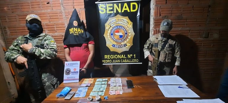 Detienen a presunto microtraficante durante allanamiento en Pedro Juan Caballero Detienen a presunto microtraficante durante allanamiento en Pedro Juan Caballero