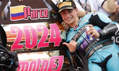 David Alonso hace historia al ganar el título de Moto3