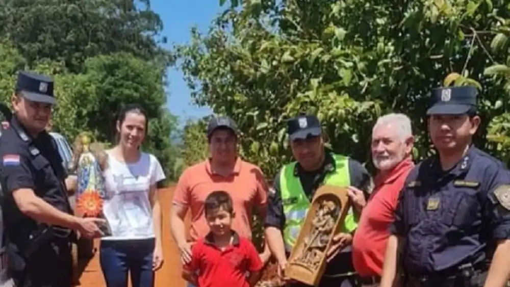 Abandonan imágenes de virgen y santo robadas a iglesia de Hohenau