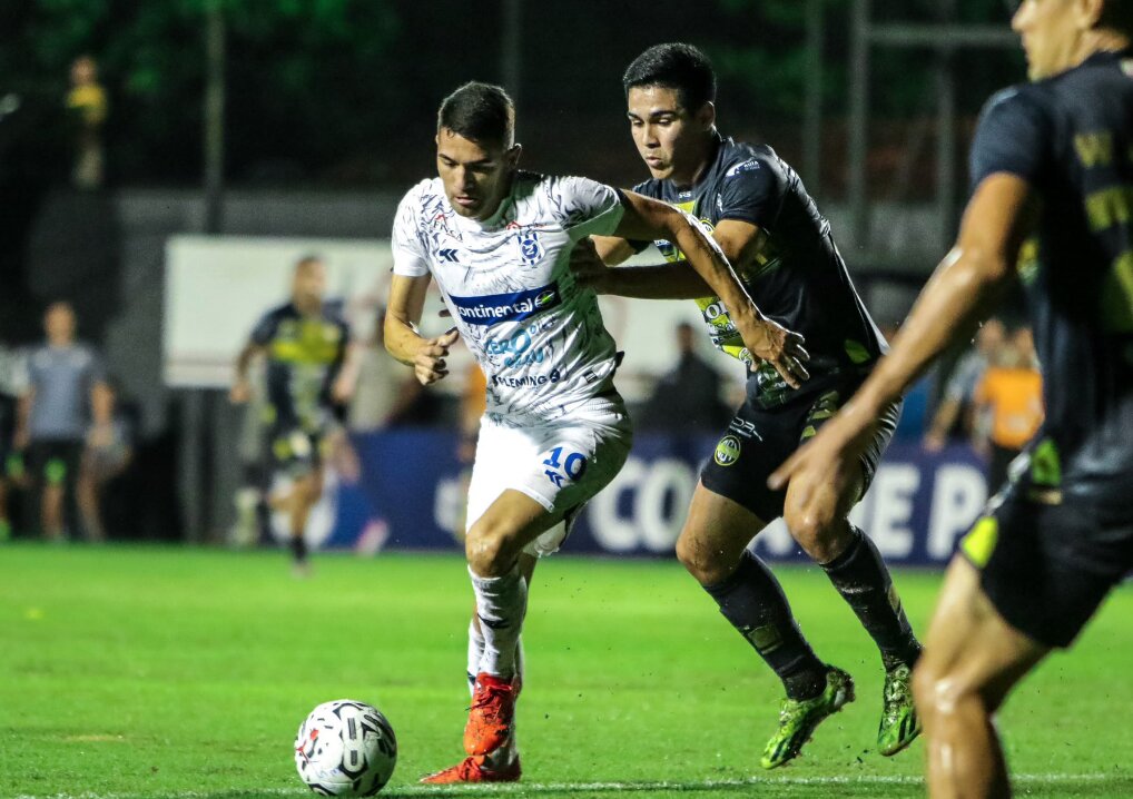 El 2 de Mayo busca prenderse de vuelta en la pelea por el título