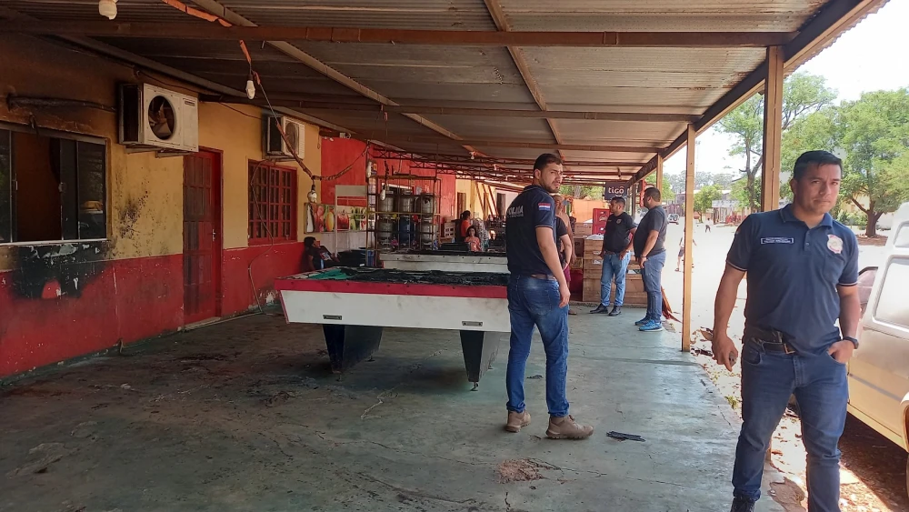 Desconocidos prenden fuego una bodega en Pedro Juan Caballero Desconocidos prenden fuego una bodega en Pedro Juan Caballero