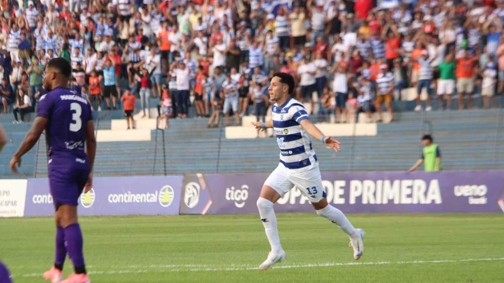 El Gallo vuelve a ganar y sigue soñando