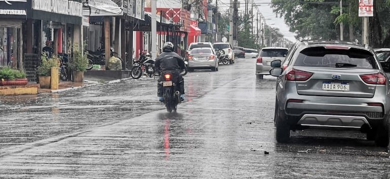 Lluvias traen alivio y benefician al sector productivo en Amambay Lluvias traen alivio y benefician al sector productivo en Amambay
