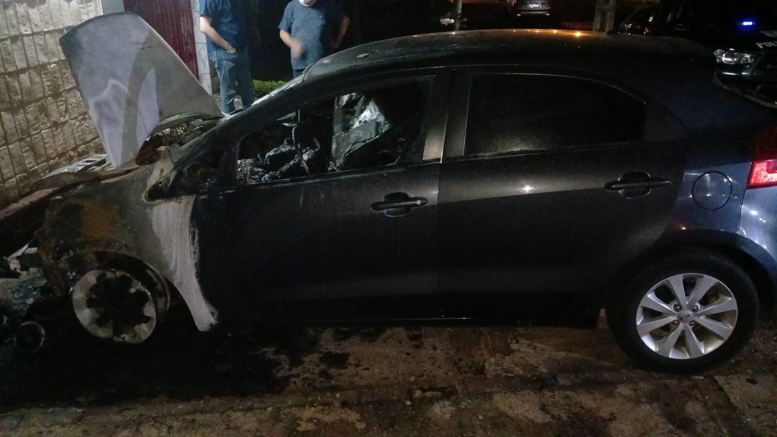 PJC: Automóvil de un médico ardió parcialmente en llamas PJC: Automóvil de un médico ardió parcialmente en llamas