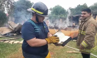 Persecución, vuelco de camión e intento de saqueo de productos de contrabando en 4 Mojones