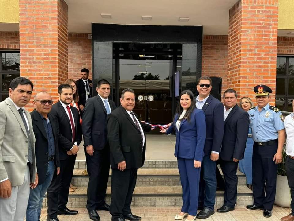 Con presencia del gobernador de Amambay, inauguran en Karapaí Juzgado de Paz y empedrado Con presencia del gobernador de Amambay, inauguran en Karapaí Juzgado de Paz y empedrado