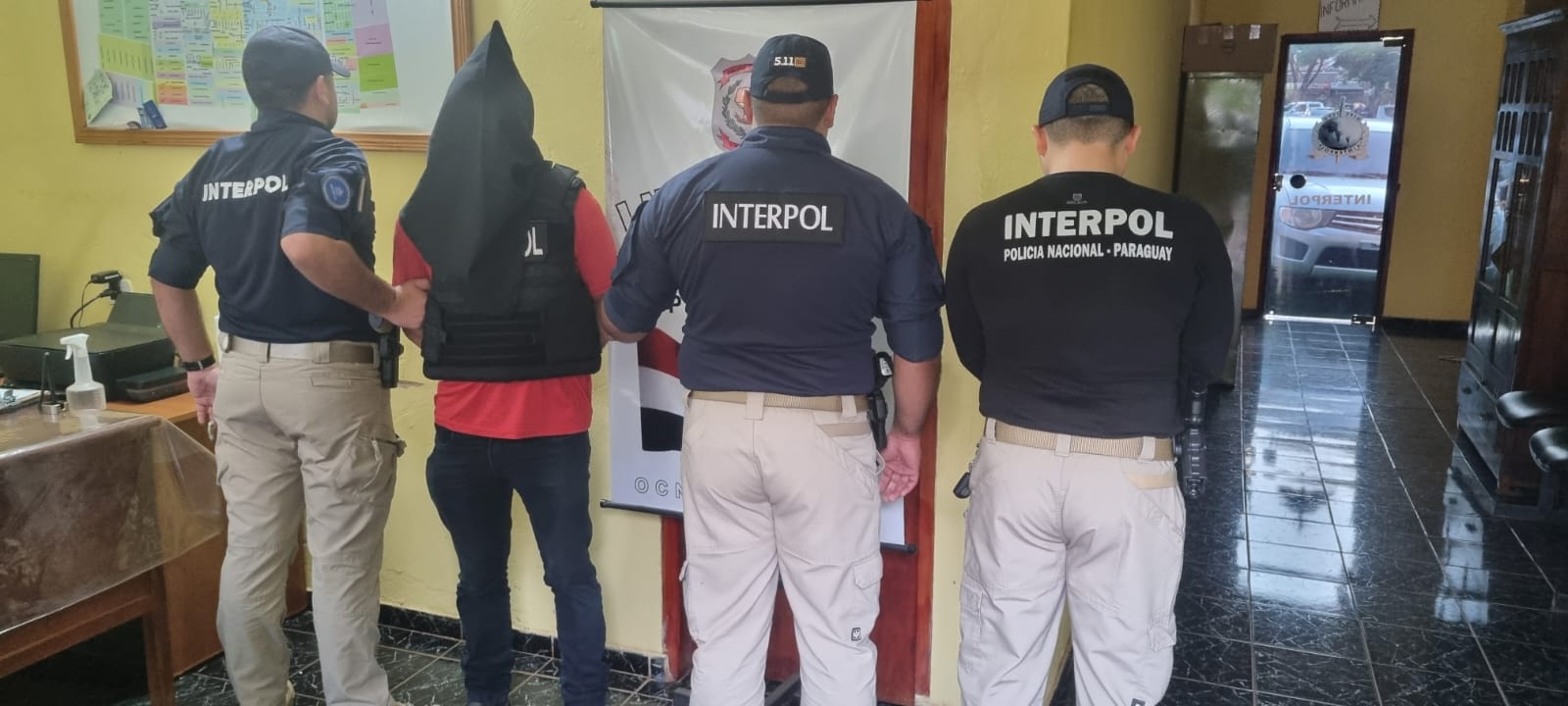 PJC: Agentes de Interpol detienen a un hombre buscado por abuso sexual en niños PJC: Agentes de Interpol detienen a un hombre buscado por abuso sexual en niños