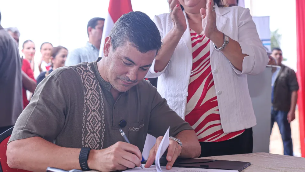 Peña autoriza préstamo para construir la ruta que une Concepción con Vallemí y San Lázaro
