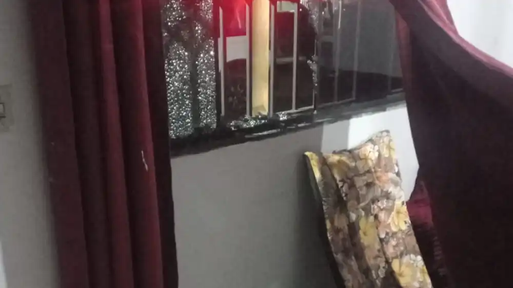 Video: Motociclista efectúa varios disparos contra una vivienda Video: Motociclista efectúa varios disparos contra una vivienda