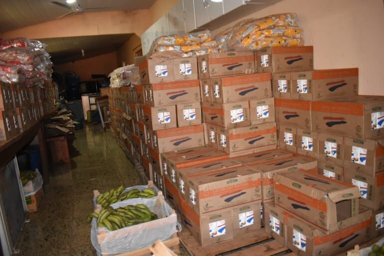 Polémica en Pedro Juan Caballero: cuestionan acumulación de alimentos escolares a pocos días del cierre de clases Polémica en Pedro Juan Caballero: cuestionan acumulación de alimentos escolares a pocos días del cierre de clases