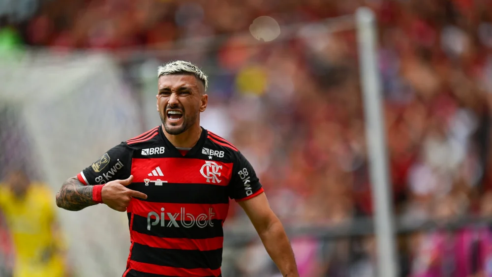 Flamengo acelera y se queda con la primera final de la Copa de Brasil