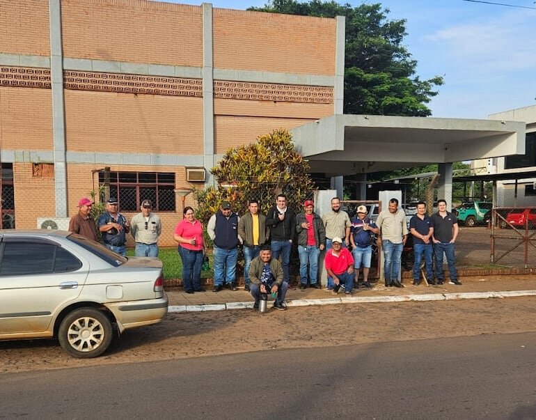 Amambay: Sindicato de la ANDE exige destitución de jefe regional por supuesta falta de gestión y presunta persecución Amambay: Sindicato de la ANDE exige destitución de jefe regional por supuesta falta de gestión y presunta persecución