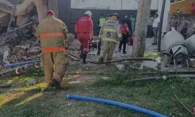 Explosión y derrumbe en fábrica de hielo en Villa Elisa