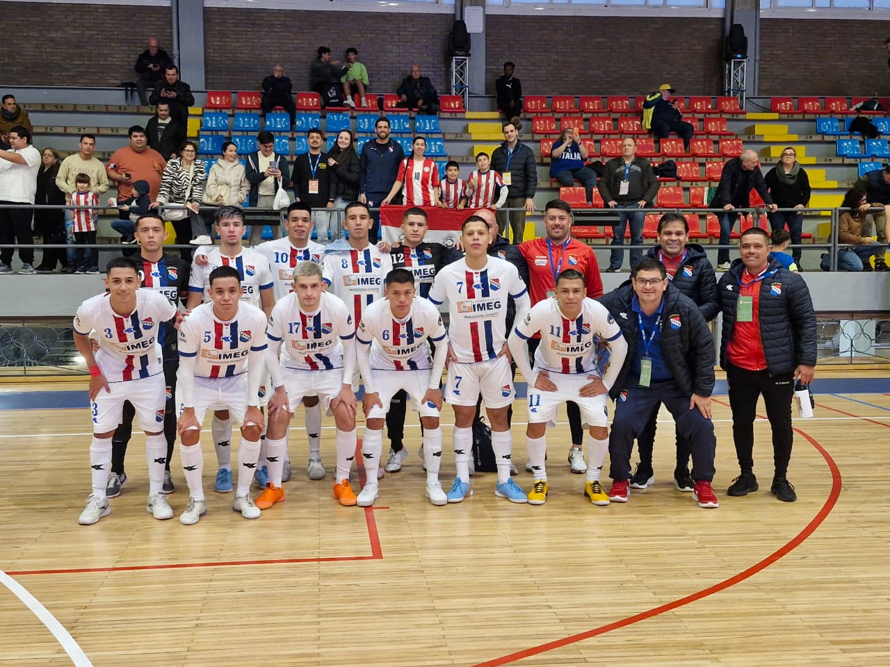 Paraguay derrota a Italia y clasifica a cuartos de final