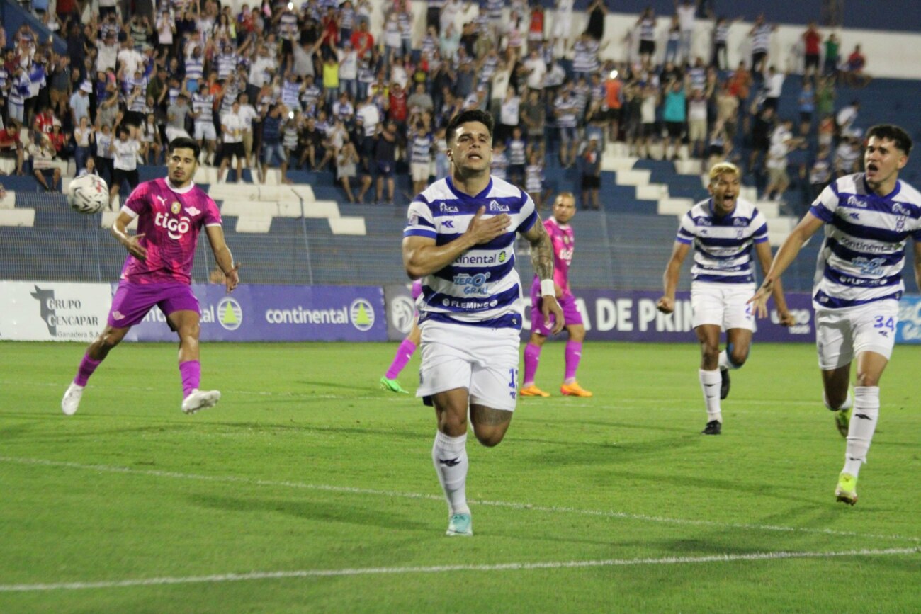 El goleador fija la marcha hacia el norte