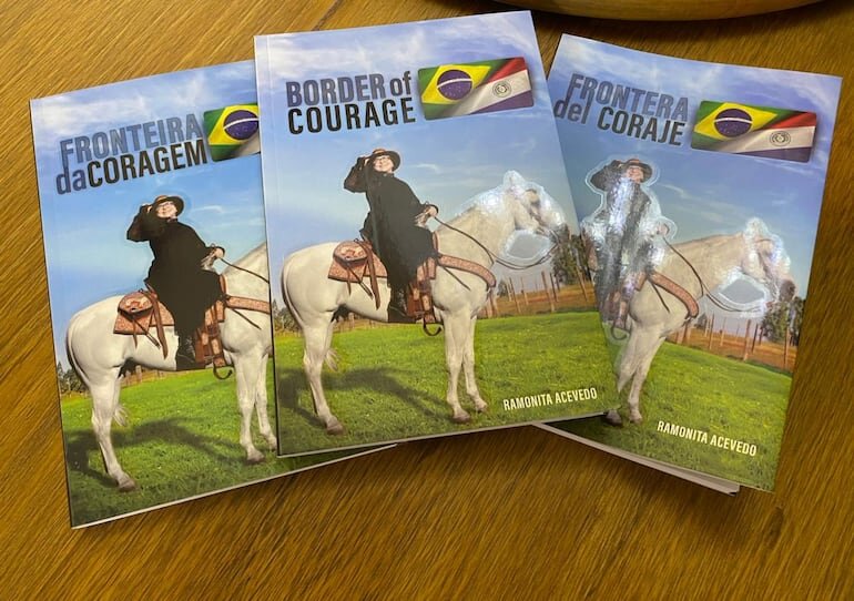 Empresaria lanza su libro “Frontera del Coraje”, una obra que rescata la rica historia de Ponta Porã y Pedro Juan Caballero Empresaria lanza su libro “Frontera del Coraje”, una obra que rescata la rica historia de Ponta Porã y Pedro Juan Caballero