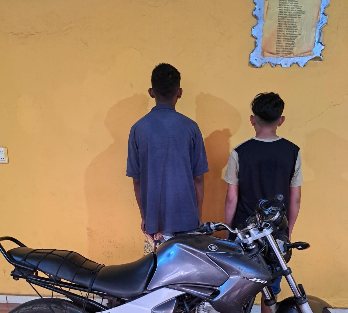 PJC: Menores son detenidos por circular sin licencia para conducir y con moto indocumentada