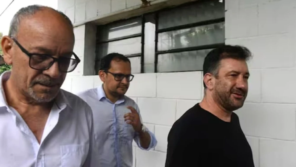 Argentina pide extradición de ex senador encarcelado en Paraguay por portar dinero no declarado