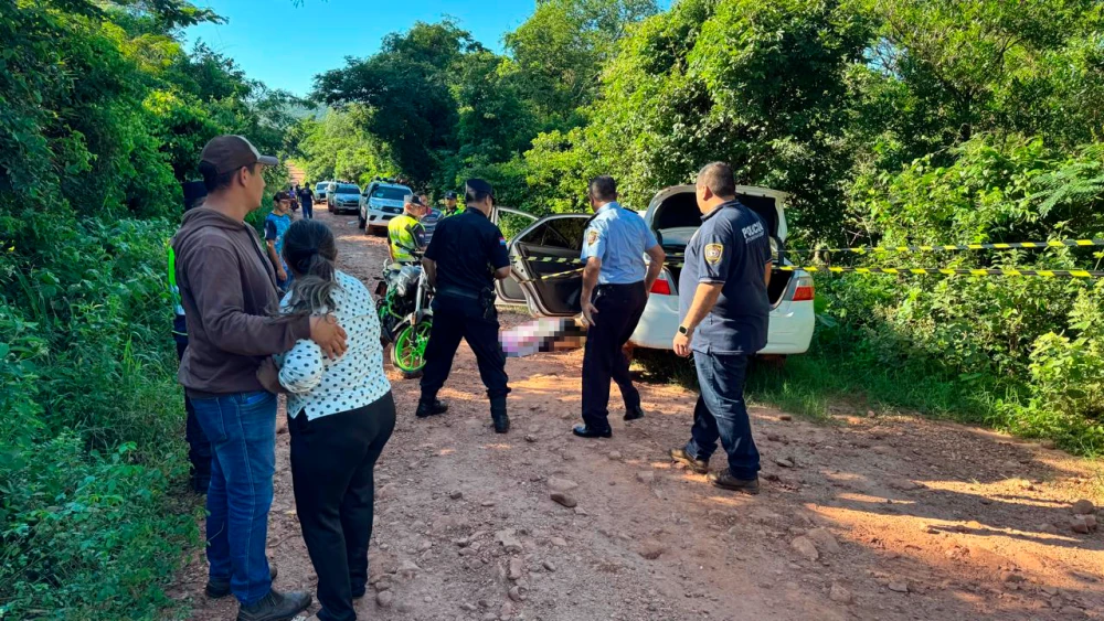 Hombre de 70 años es detenido tras hallazgo de un muerto en Cerro Corá Hombre de 70 años es detenido tras hallazgo de un muerto en Cerro Corá