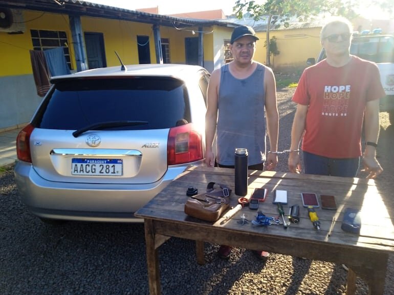 Detienen a dos presuntos tortoleros en Pedro Juan Caballero Detienen a dos presuntos tortoleros en Pedro Juan Caballero
