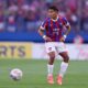 Diego León firmó y será jugador del Manchester United en 2025