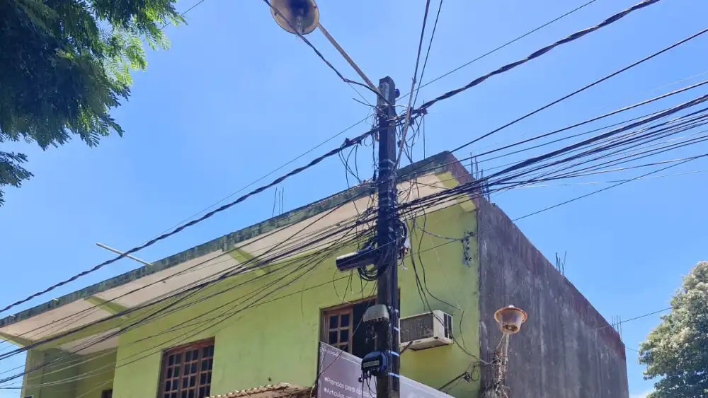 Electricista muere al caer de poste de la ANDE en Ciudad del Este