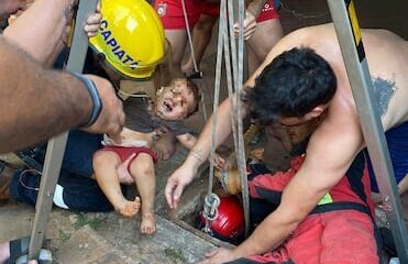 Milagroso rescate en Capiatá: niño y hombre sobreviven tras caer en pozo de 25 metros