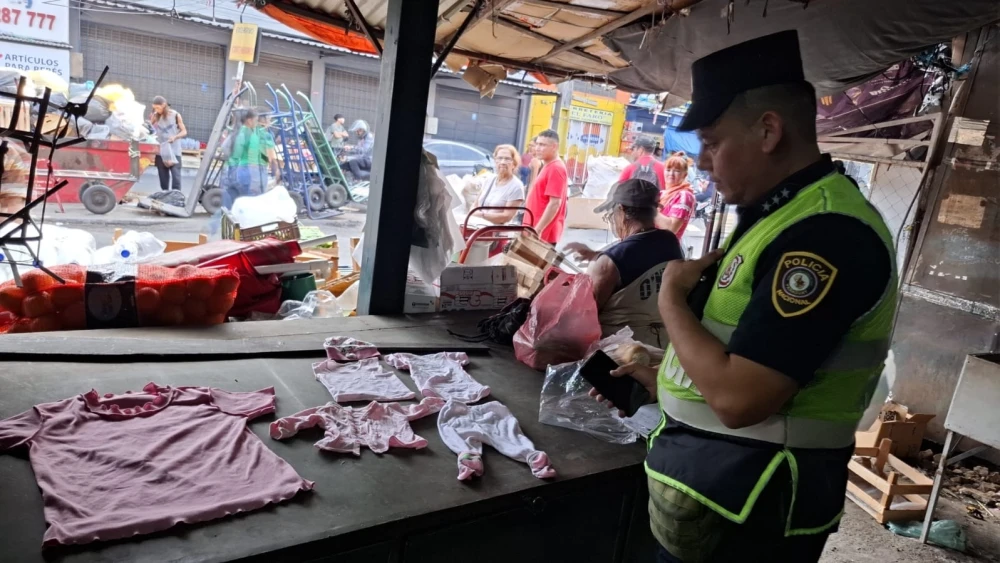 Bebé robada es rescatada en frontera con Argentina y Policía detiene a la presunta responsable