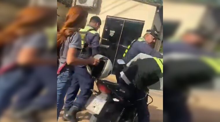Iracundo PMT agredió a motociclista en Ñemby: víctima denuncia pedido de coima