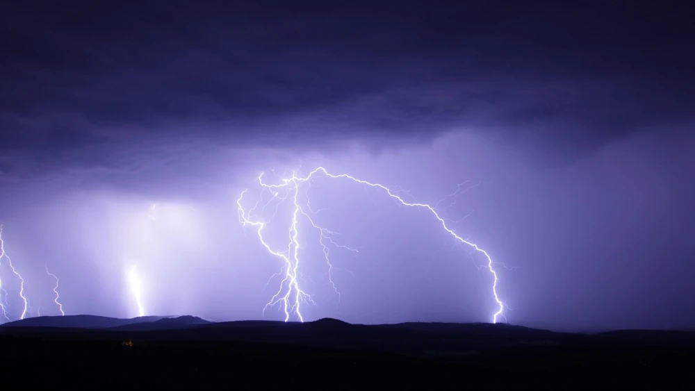 Meteorología alerta de lluvias con tormentas eléctricas para Asunción y todos los departamentos