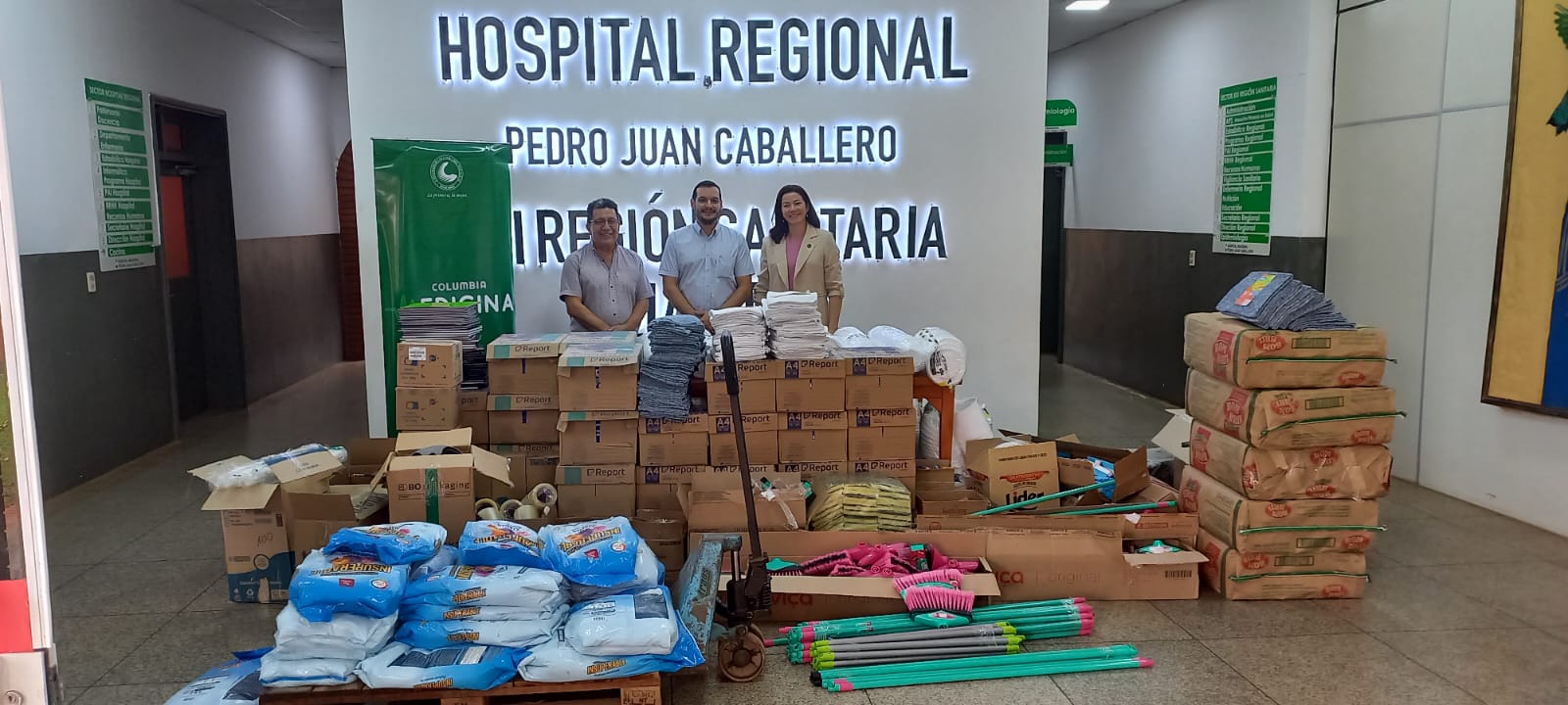 Salud: Hospital Regional recibe insumos y útiles en contrapartida universitaria. Salud: Hospital Regional recibe insumos y útiles en contrapartida universitaria.