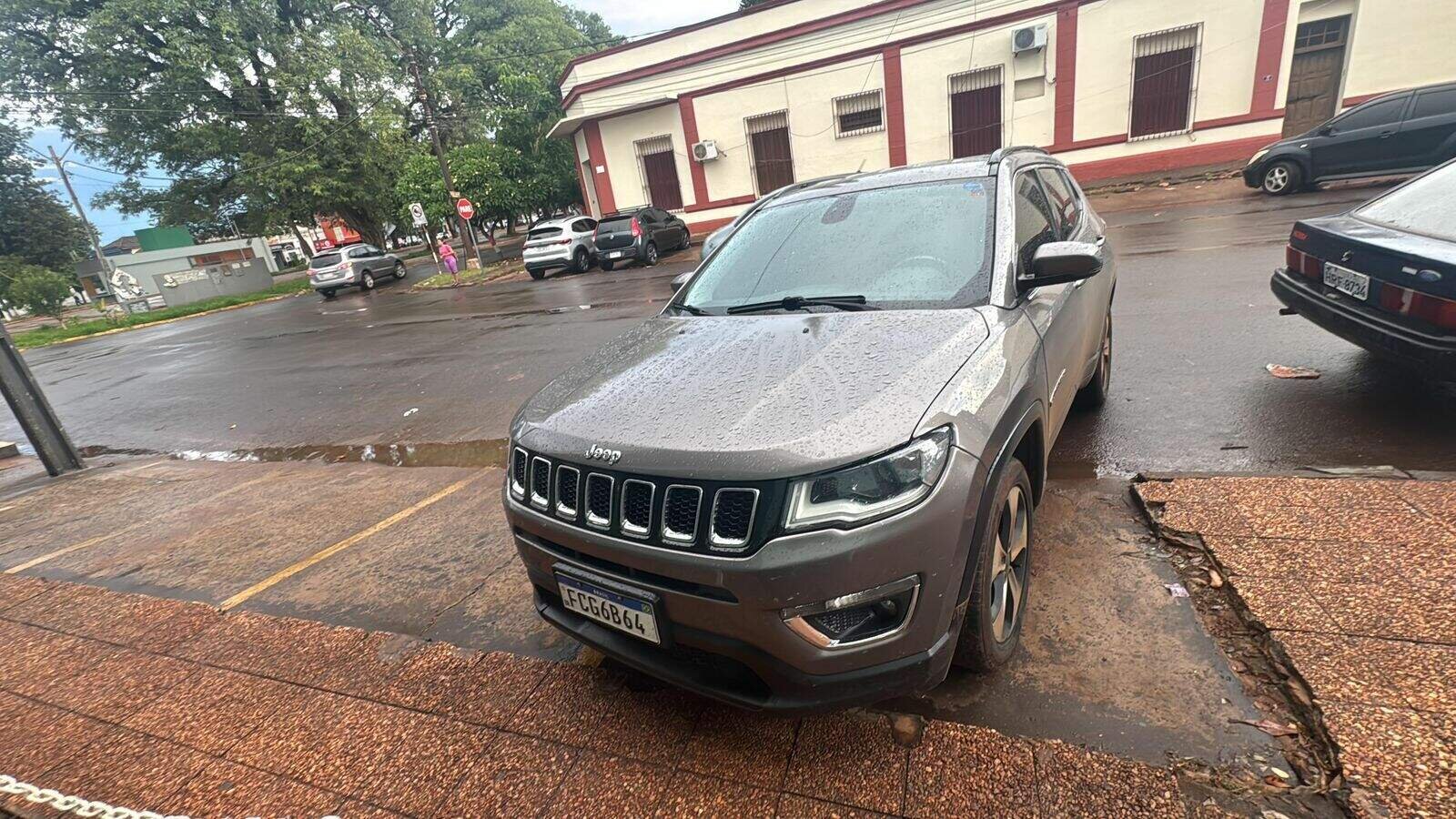 PJC: Hallan abandonada frente a una farmacia, camioneta cuyo propietario fue asesinado en Brasil PJC: Hallan abandonada frente a una farmacia, camioneta cuyo propietario fue asesinado en Brasil