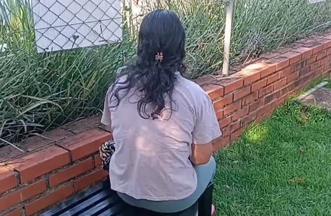 Mecánico golpeó a su pareja por celos y le derramó thinner en la cara