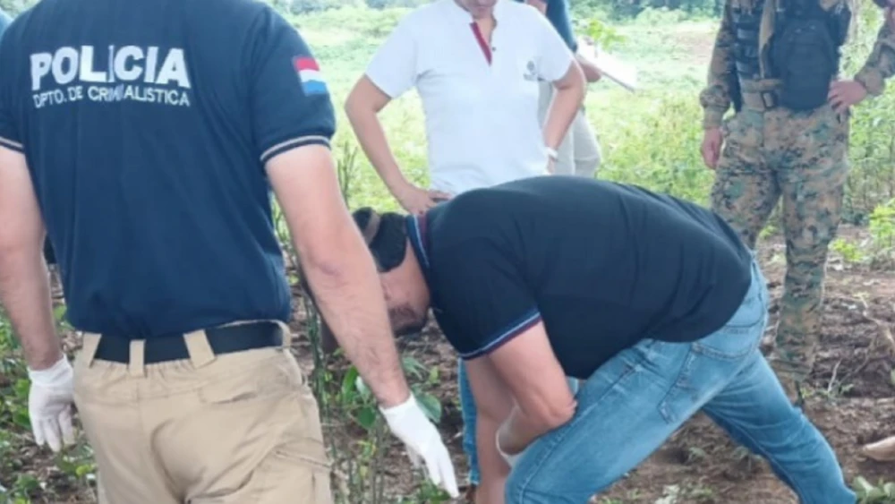 Un hombre y su mula mueren por descarga eléctrica en San Alfredo